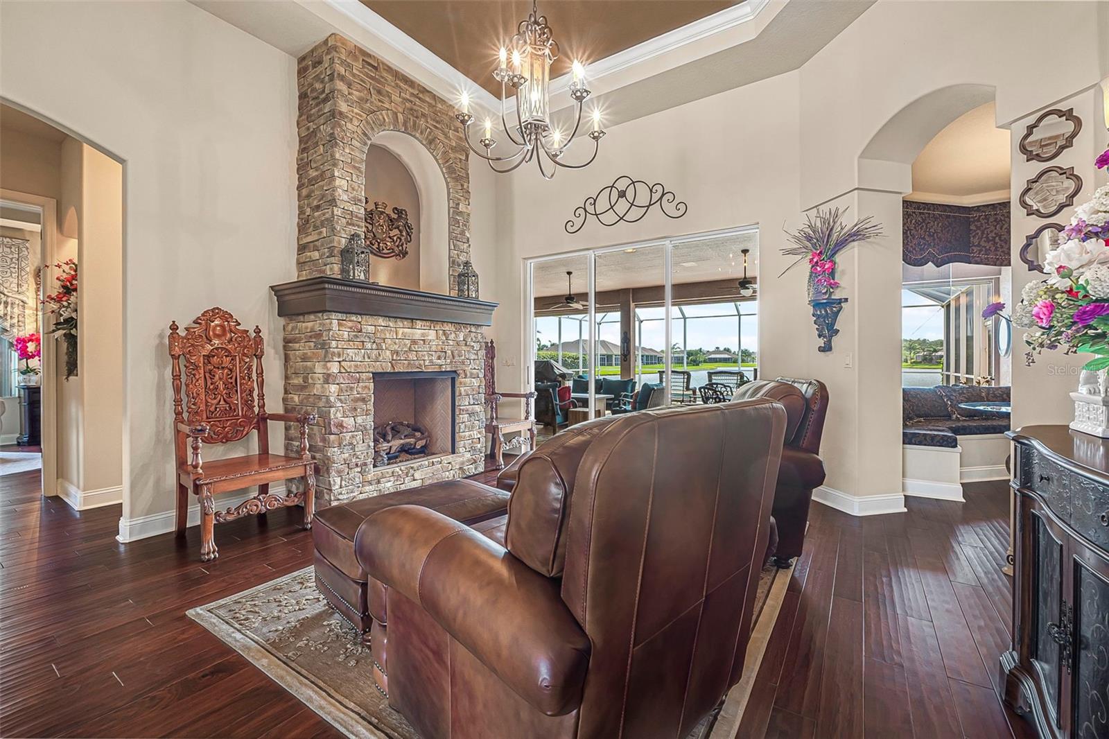 Image 9 of 60 For 568 Luna Bella Lane