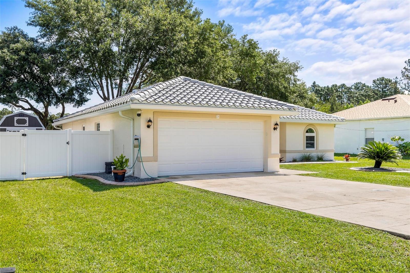 Image 2 of 44 For 226 Pinegrove Drive