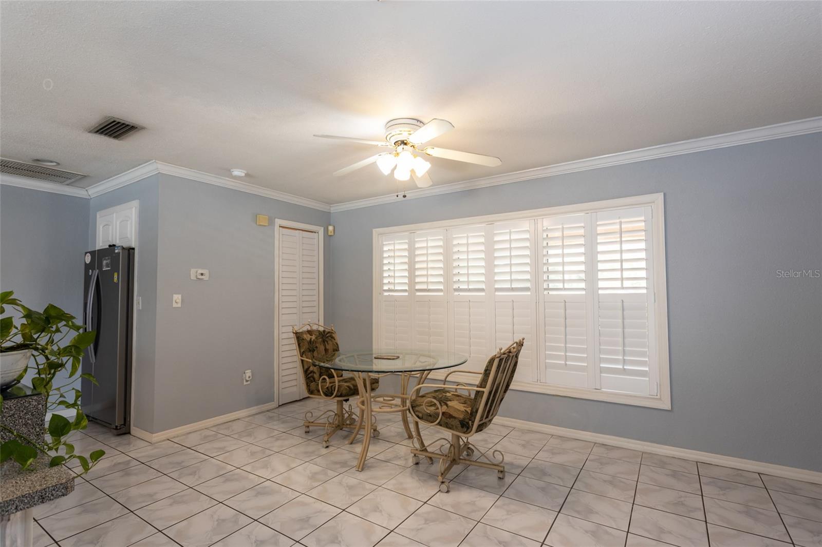 Image 13 of 46 For 5009 Shore Drive