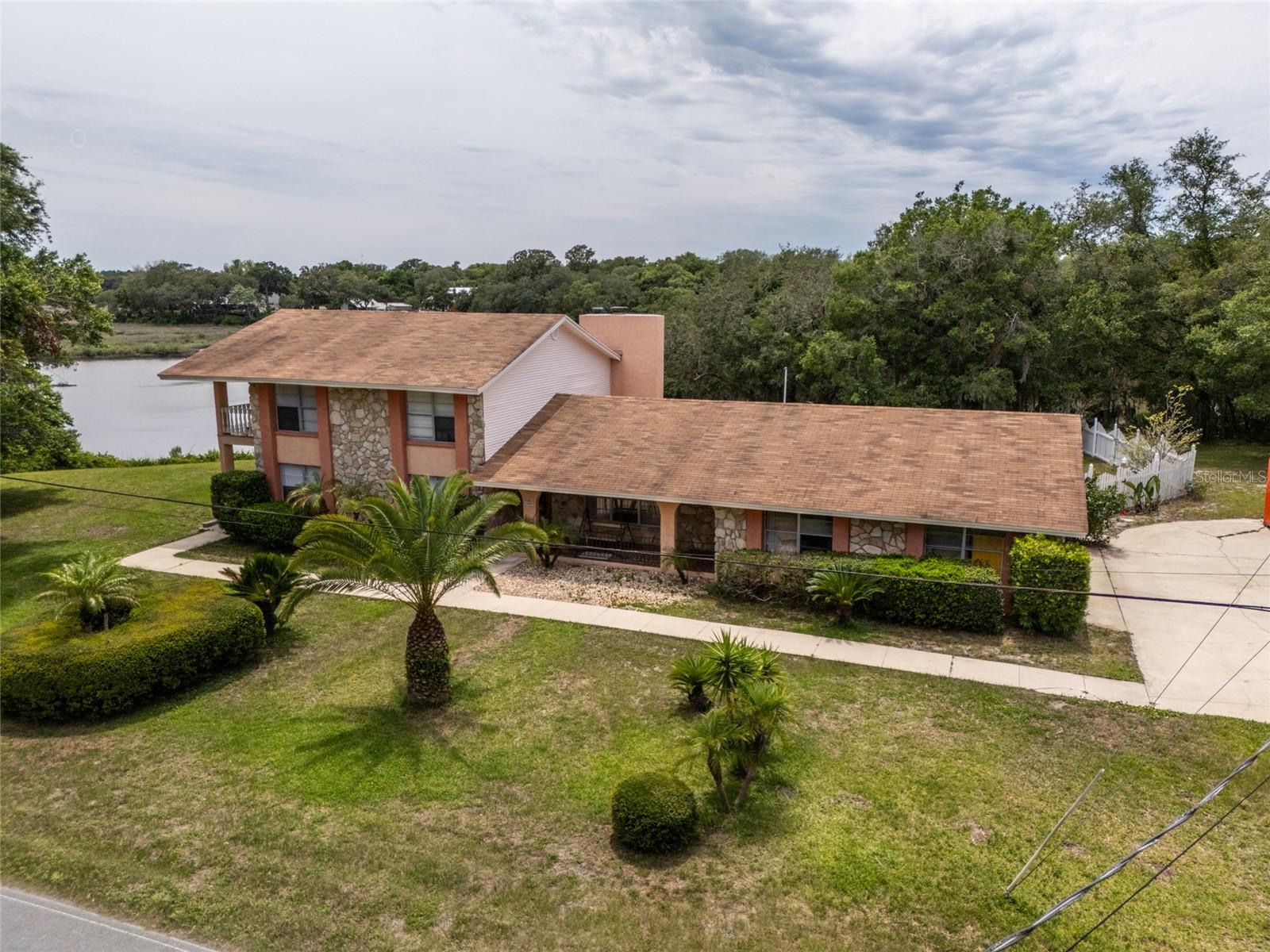 Image 2 of 46 For 5009 Shore Drive