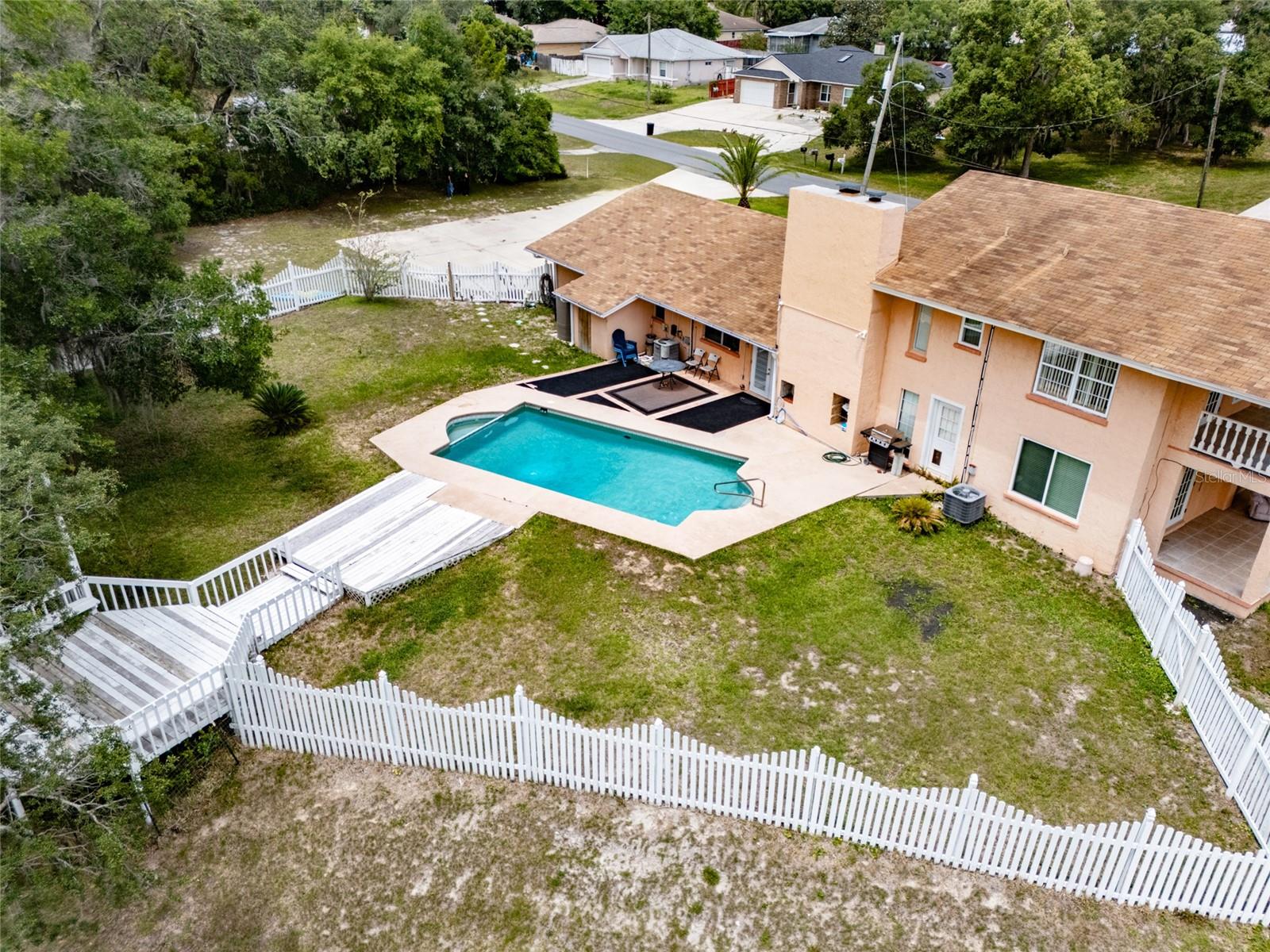 Image 39 of 46 For 5009 Shore Drive