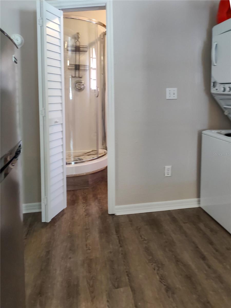 Image 43 of 46 For 5009 Shore Drive