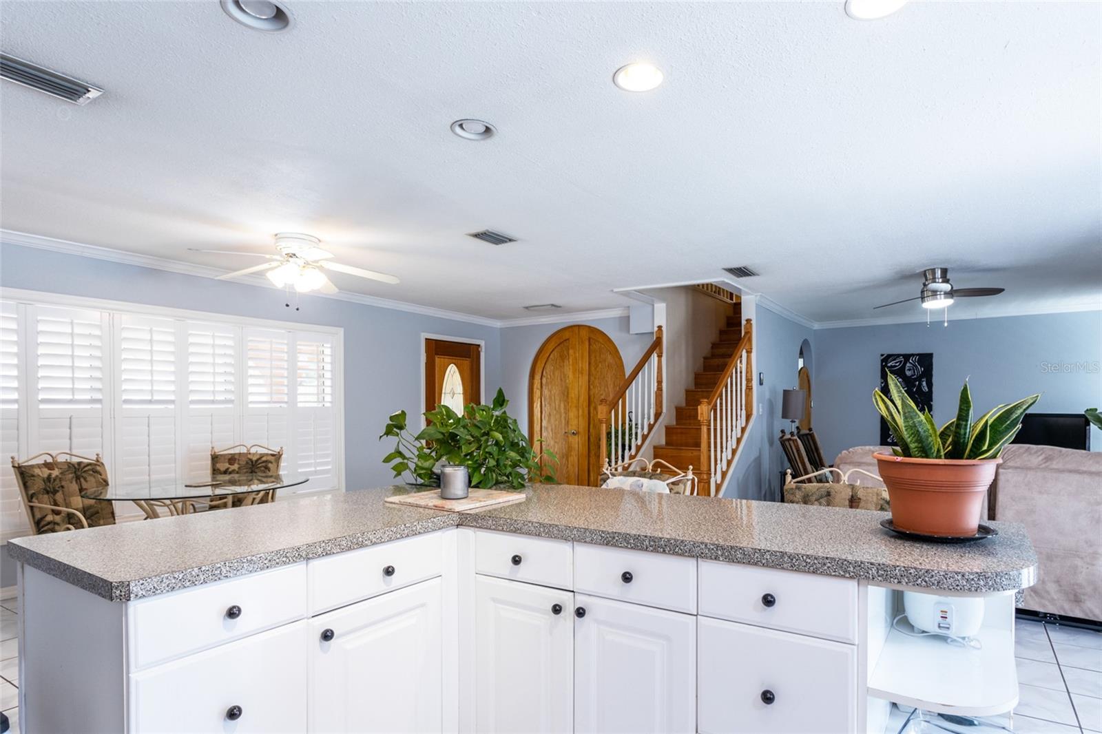 Image 9 of 46 For 5009 Shore Drive