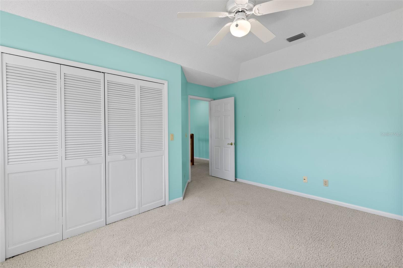 Image 22 of 64 For 50 Rivers Edge Lane