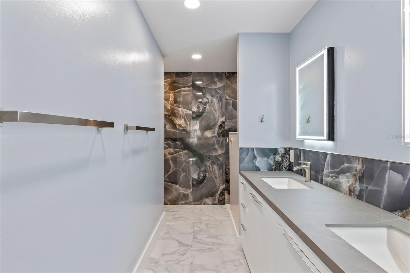 Image 49 of 64 For 50 Rivers Edge Lane