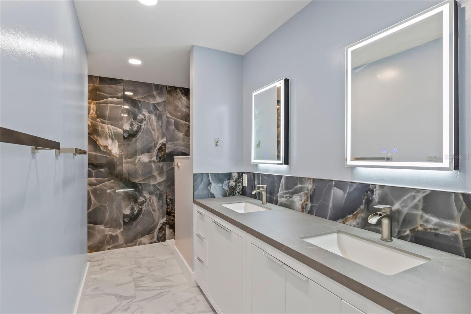 Image 50 of 64 For 50 Rivers Edge Lane