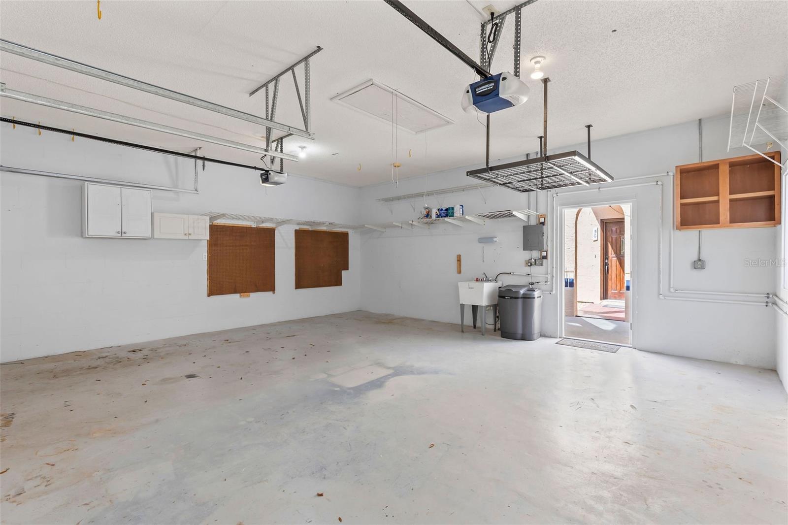 Image 9 of 64 For 50 Rivers Edge Lane