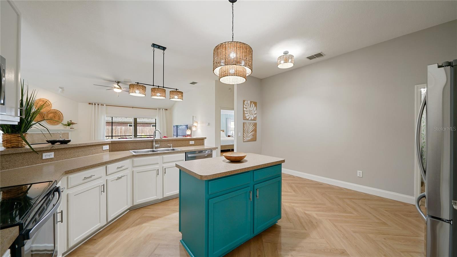 Image 10 of 45 For 2020 Spring Meadows Court