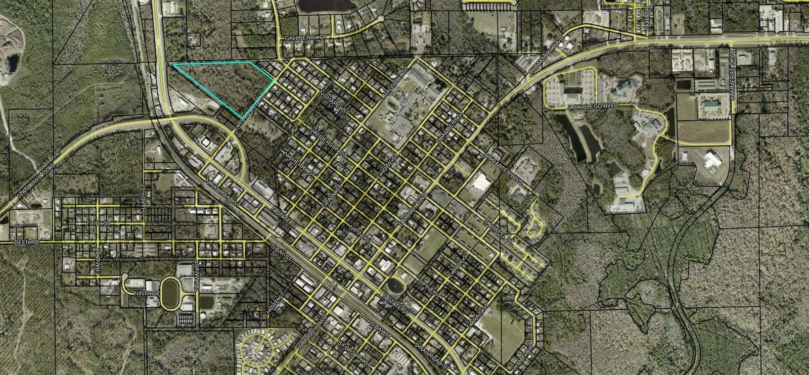 Image 3 of 4 For Xx Woodland Street
