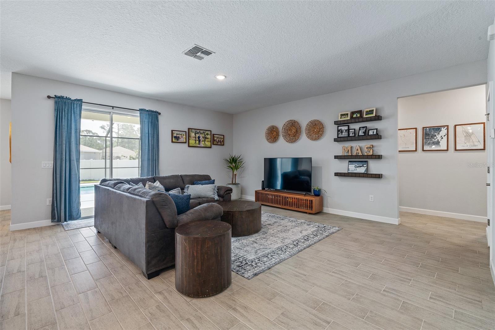 Image 10 of 68 For 90 Lancelot Drive