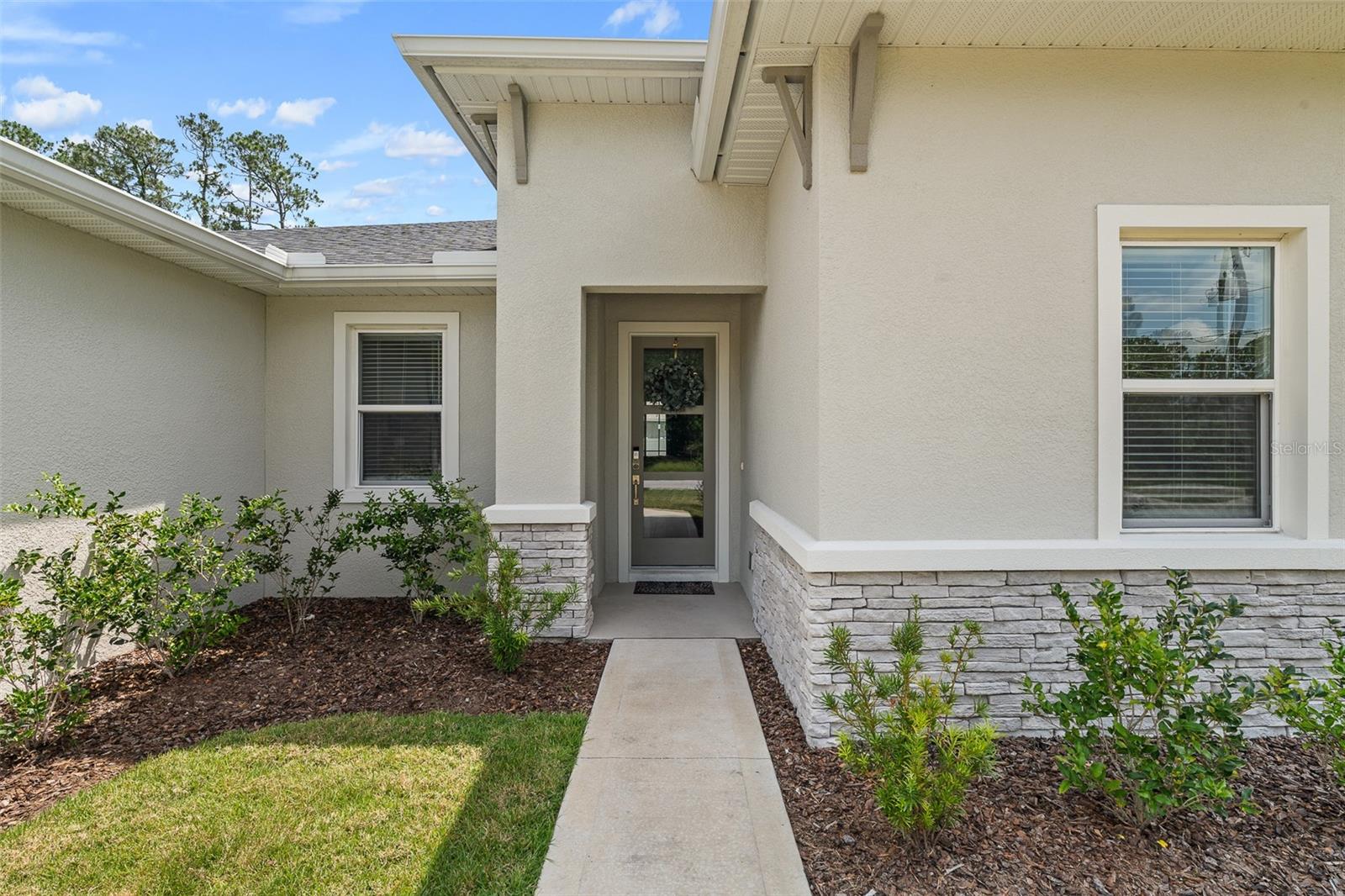 Image 3 of 68 For 90 Lancelot Drive