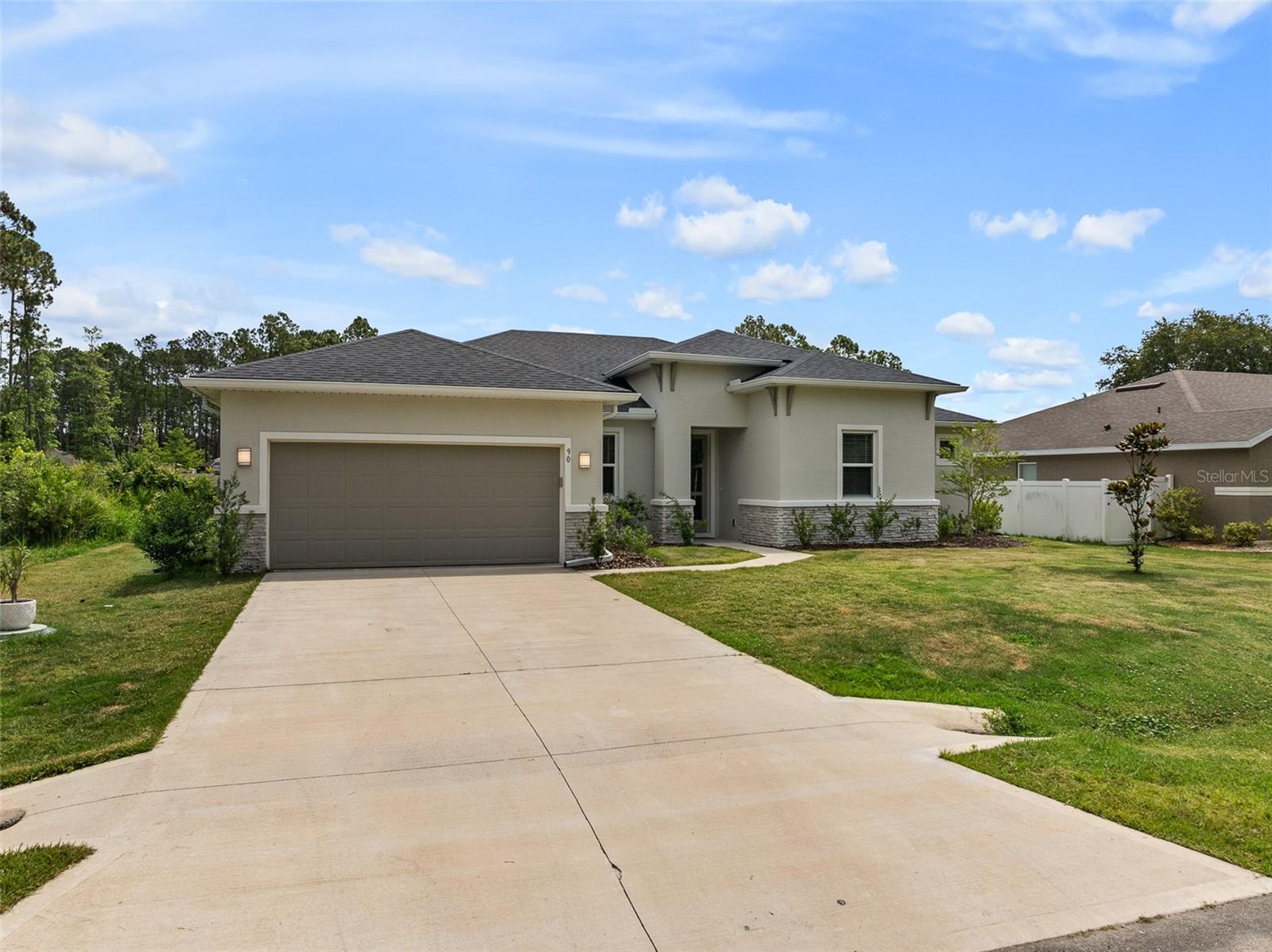 Image 62 of 68 For 90 Lancelot Drive