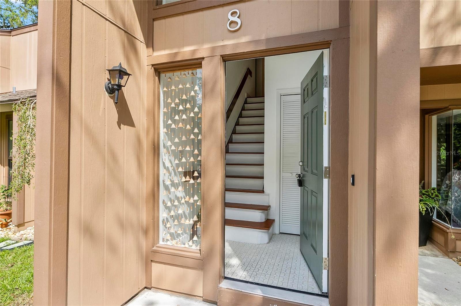 Image 3 of 55 For 8 Oakmont Court 0