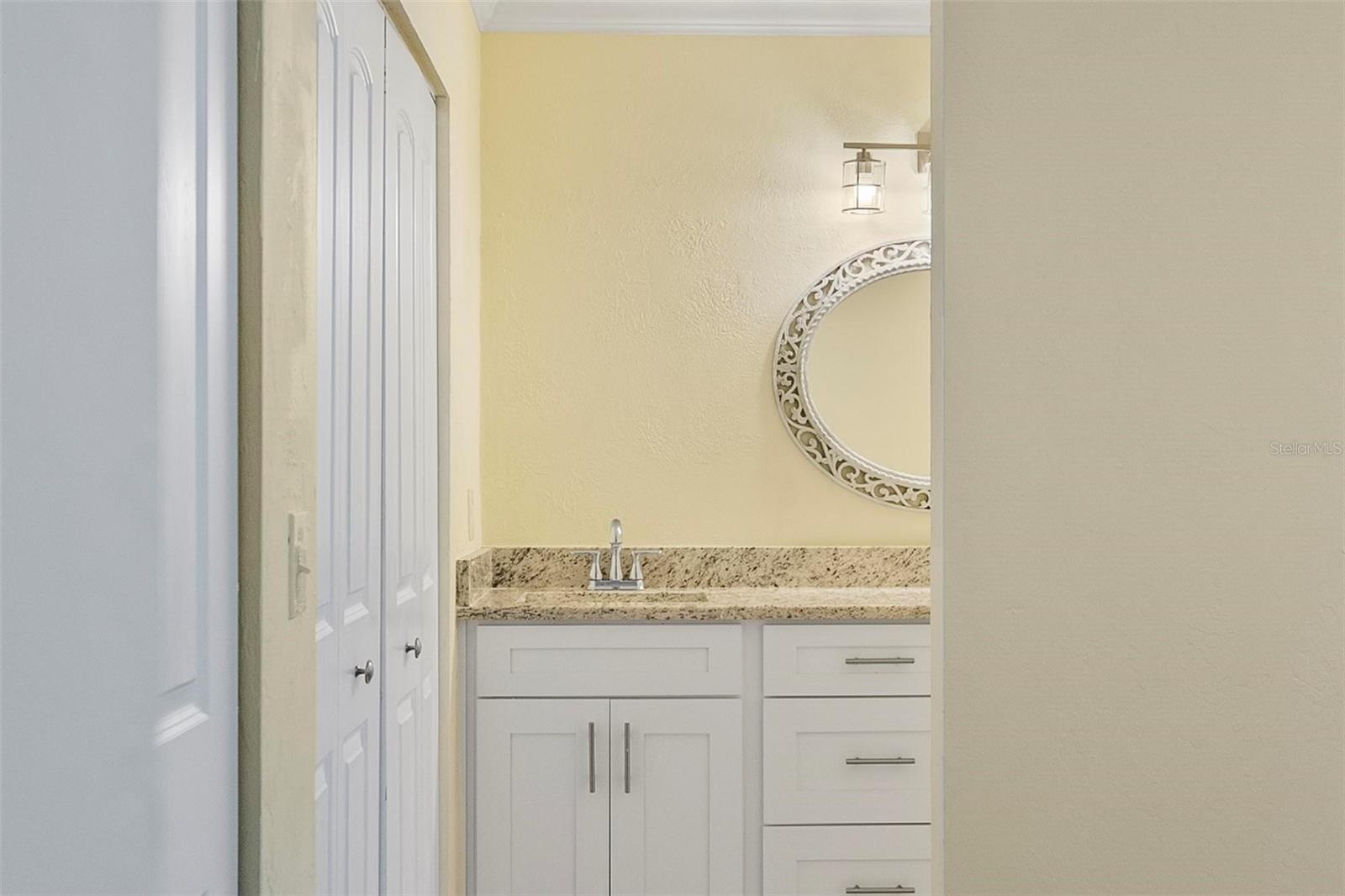 Image 34 of 55 For 8 Oakmont Court 0