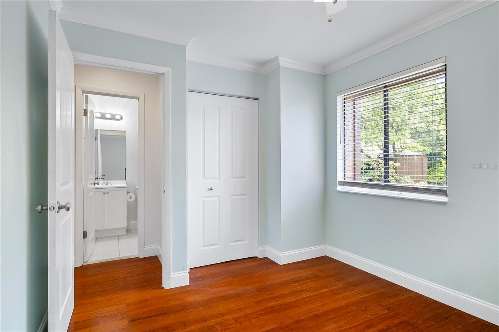 Image 42 of 55 For 8 Oakmont Court 0