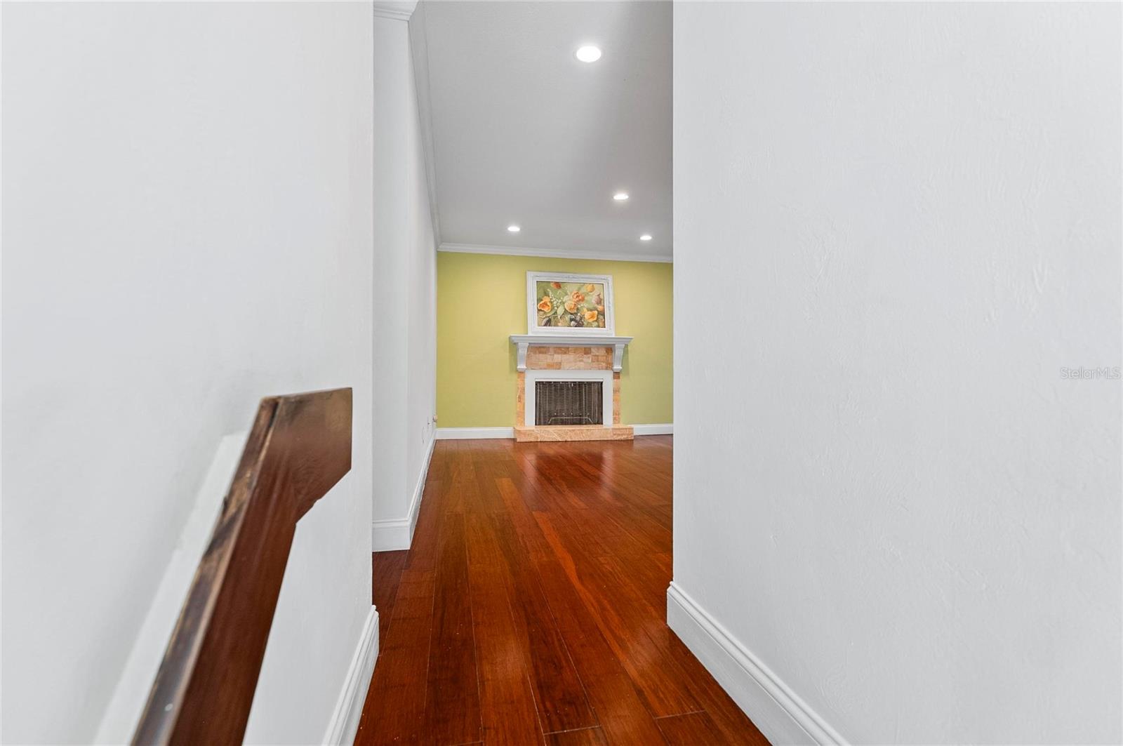 Image 5 of 55 For 8 Oakmont Court 0