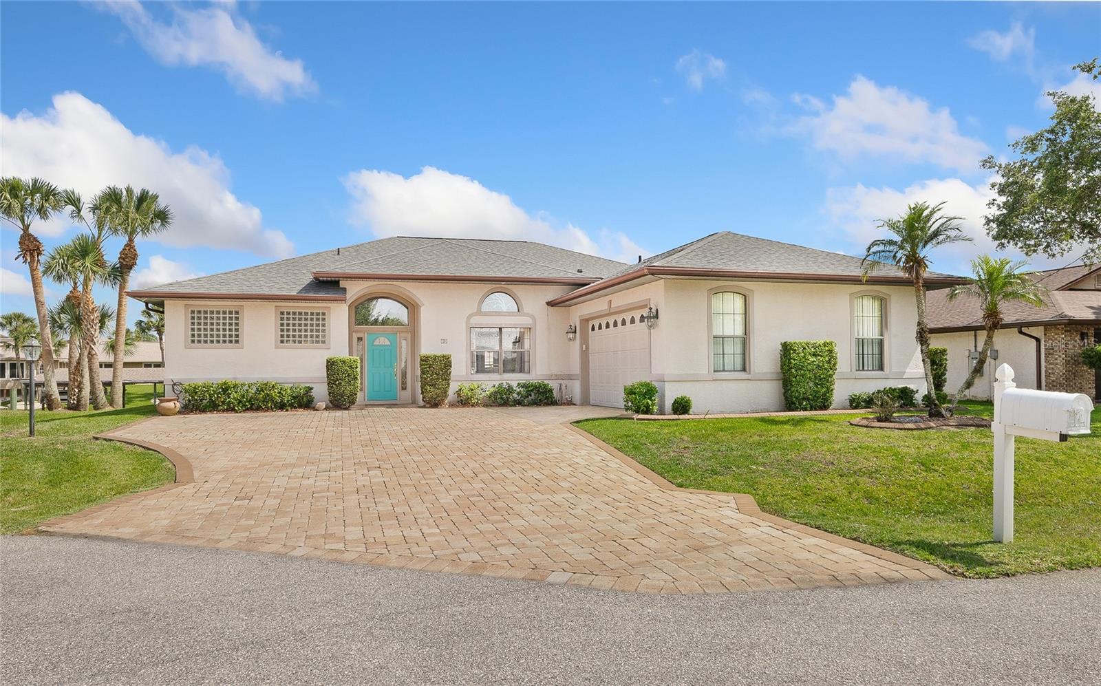 Image 2 of 47 For 20 Cedardale Court