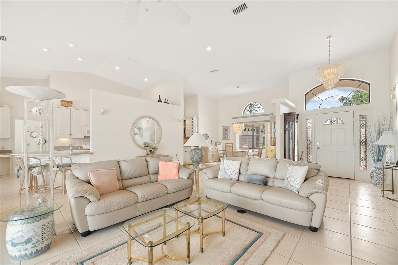 Image 3 of 47 For 20 Cedardale Court