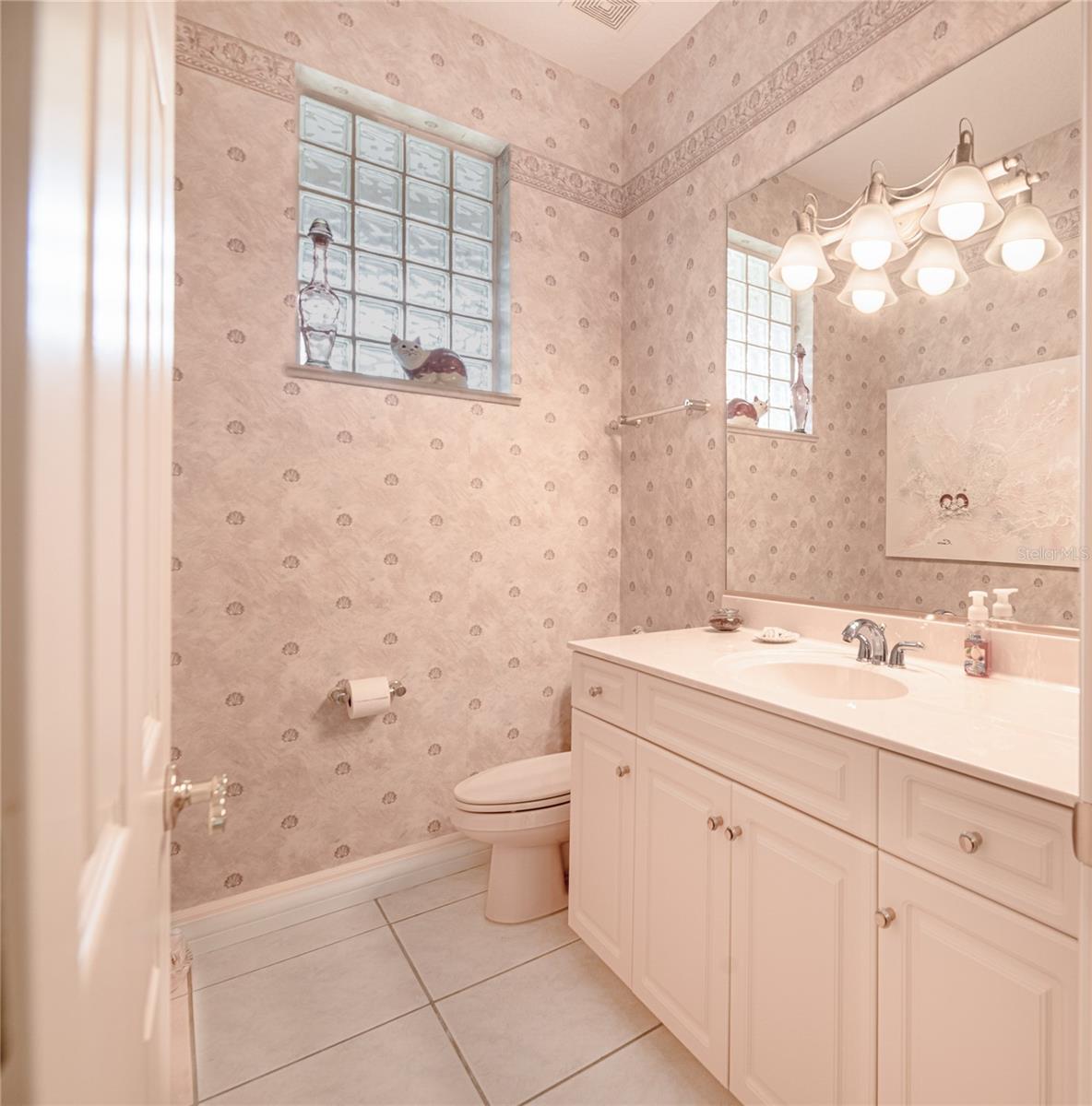 Image 38 of 47 For 20 Cedardale Court