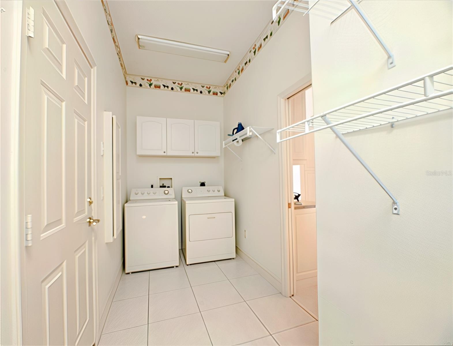 Image 39 of 47 For 20 Cedardale Court