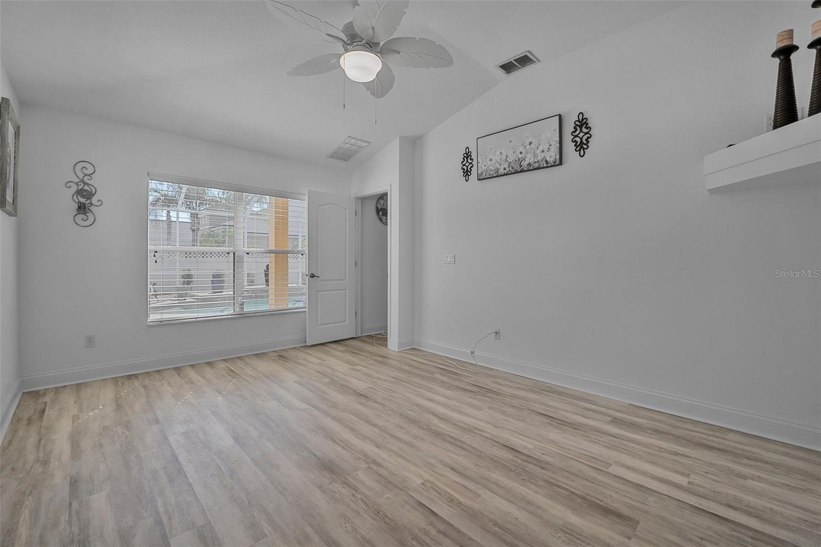 Image 17 of 42 For 3615 Marisol Court