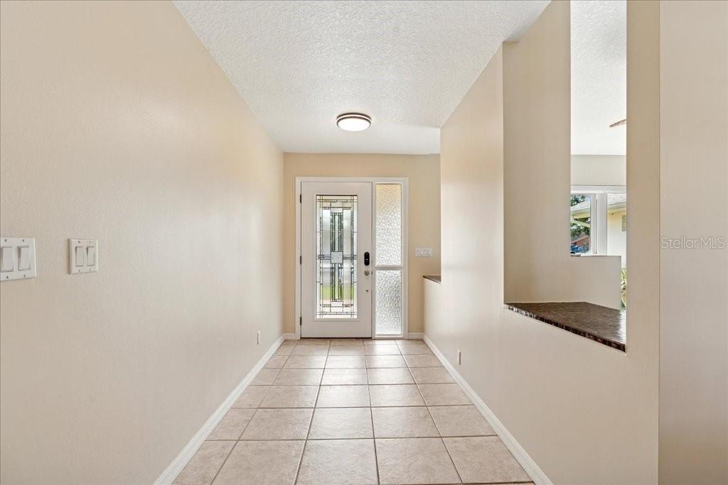 Image 10 of 38 For 16 Claymont Court S