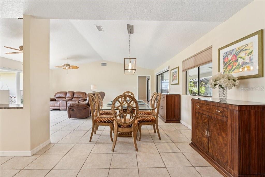 Image 15 of 38 For 16 Claymont Court S