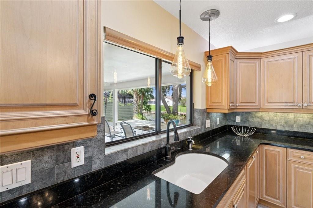 Image 19 of 38 For 16 Claymont Court S