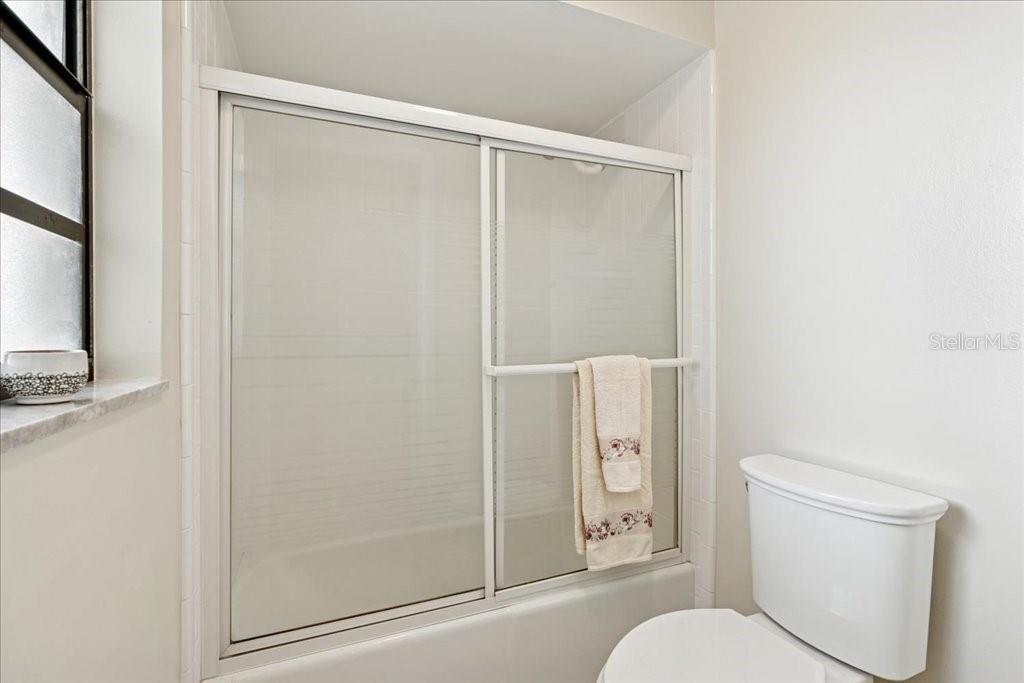 Image 27 of 38 For 16 Claymont Court S