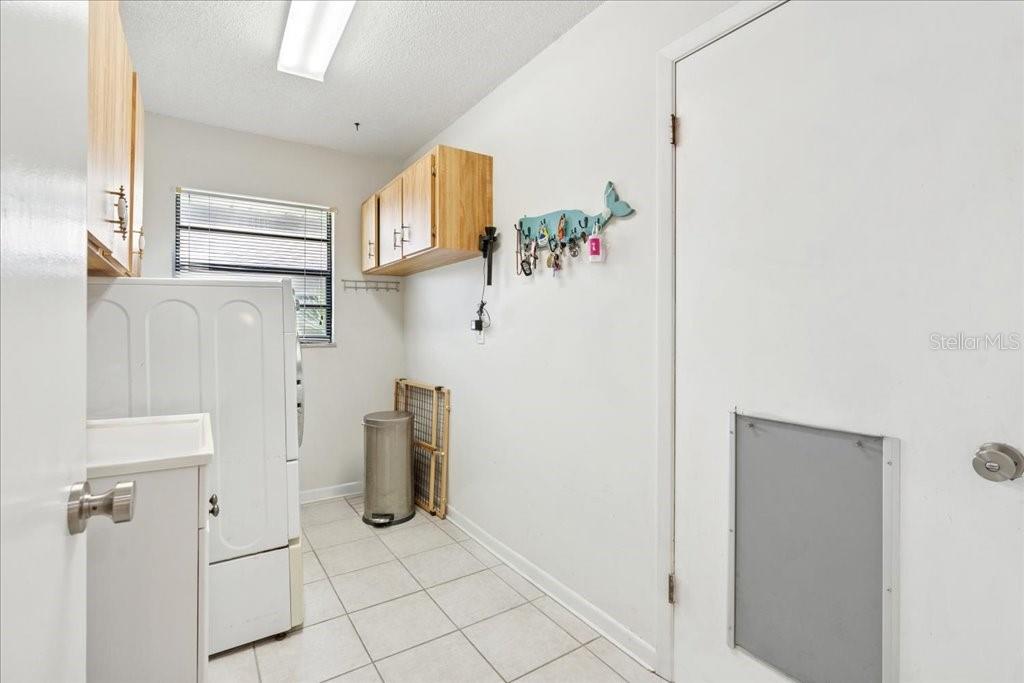 Image 31 of 38 For 16 Claymont Court S