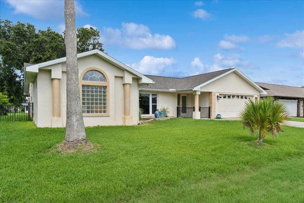 Image 37 of 38 For 16 Claymont Court S