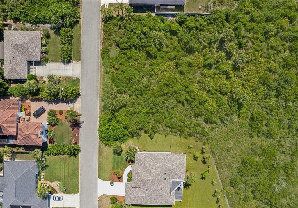 Image 8 of 8 For 16 Mahoe Drive N