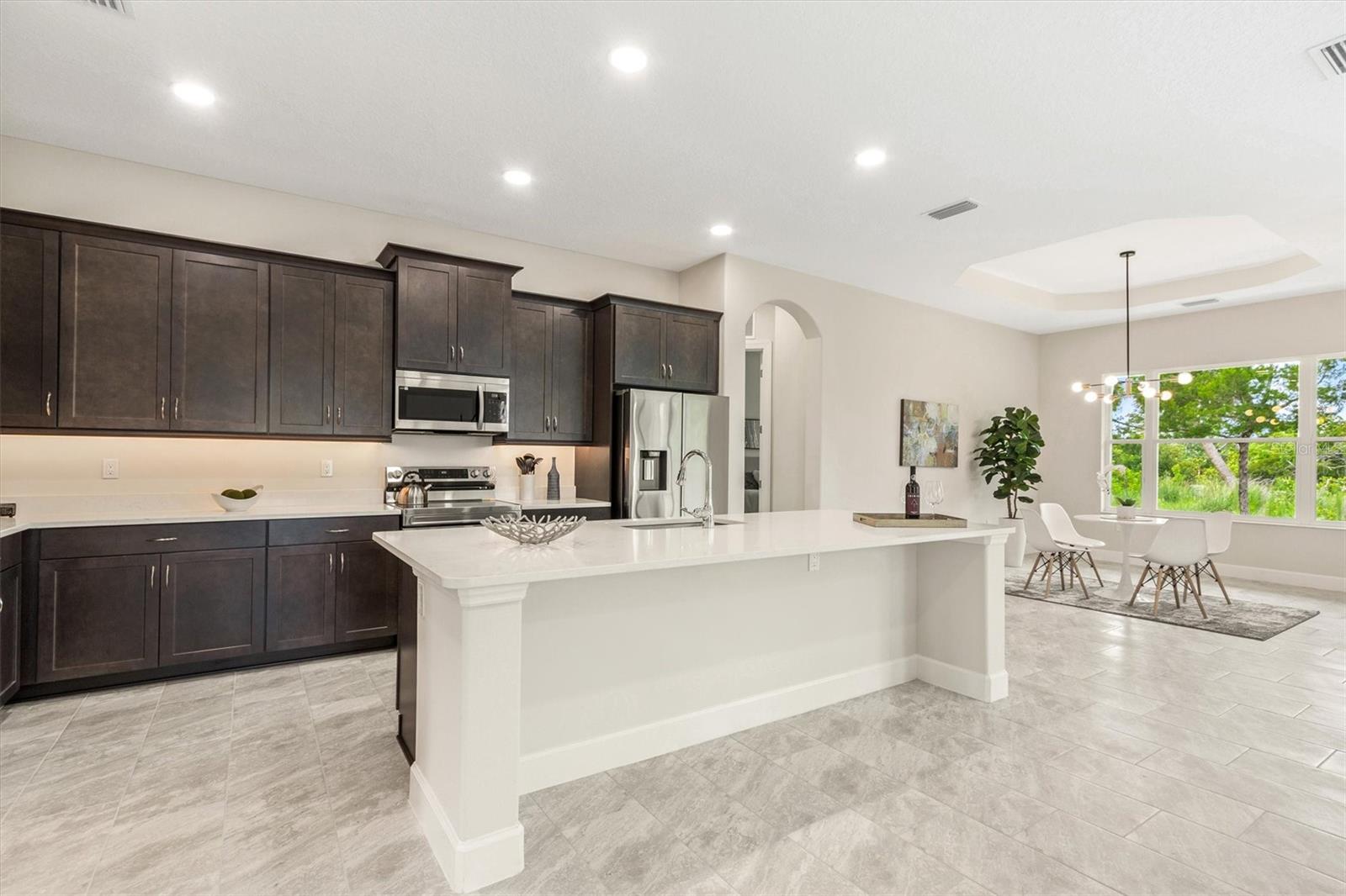 Image 10 of 59 For 80 Lakewalk Drive