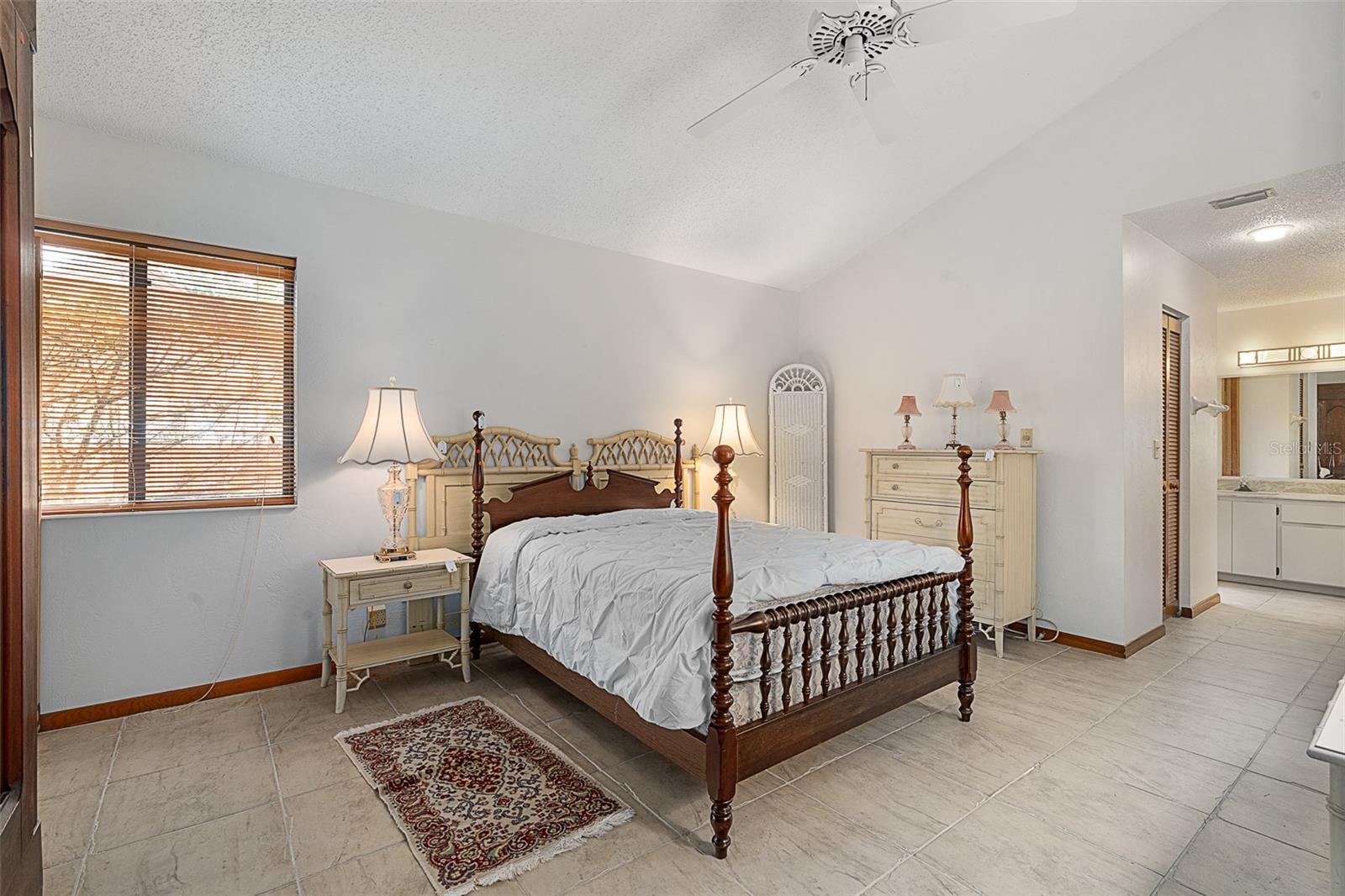 Image 20 of 54 For 55 Village Circle