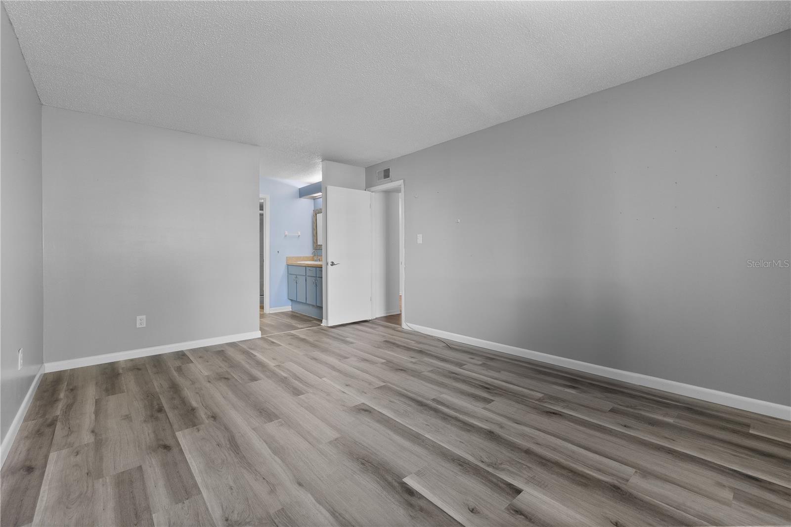 Image 22 of 36 For 1 Tomoka Oaks Boulevard 135