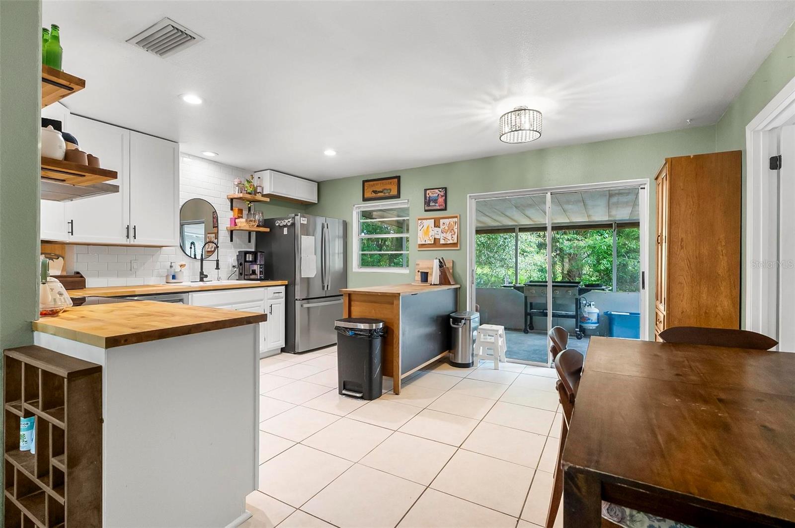 Image 14 of 43 For 2101 Almond Street