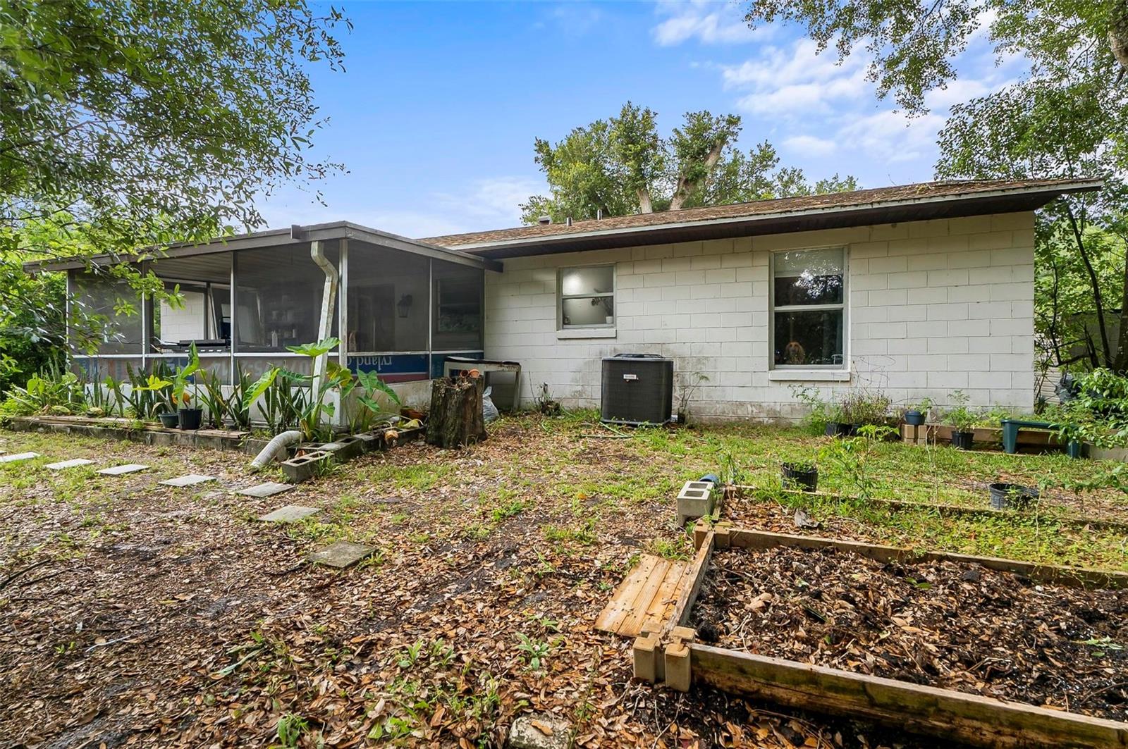 Image 37 of 43 For 2101 Almond Street