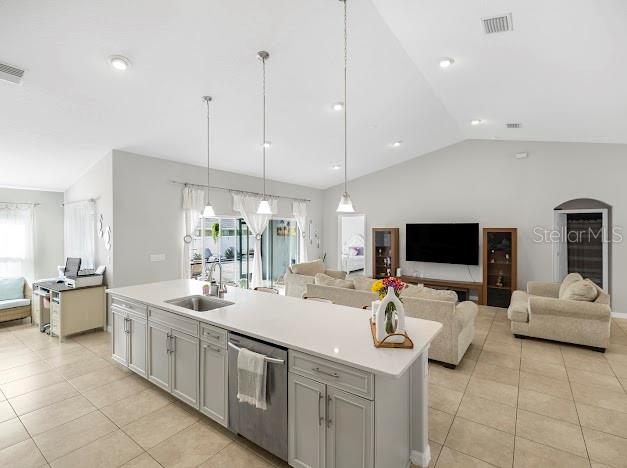 Image 15 of 41 For 119 Lindsay Drive