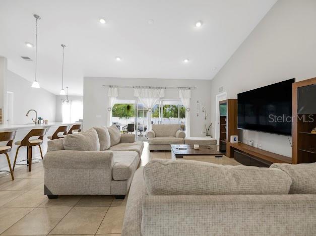 Image 20 of 41 For 119 Lindsay Drive