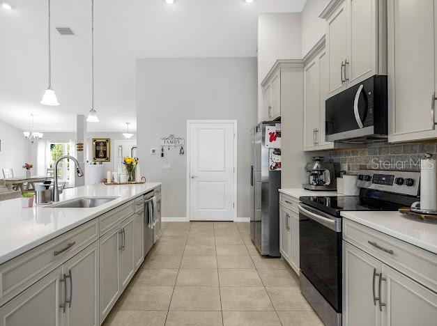 Image 9 of 41 For 119 Lindsay Drive