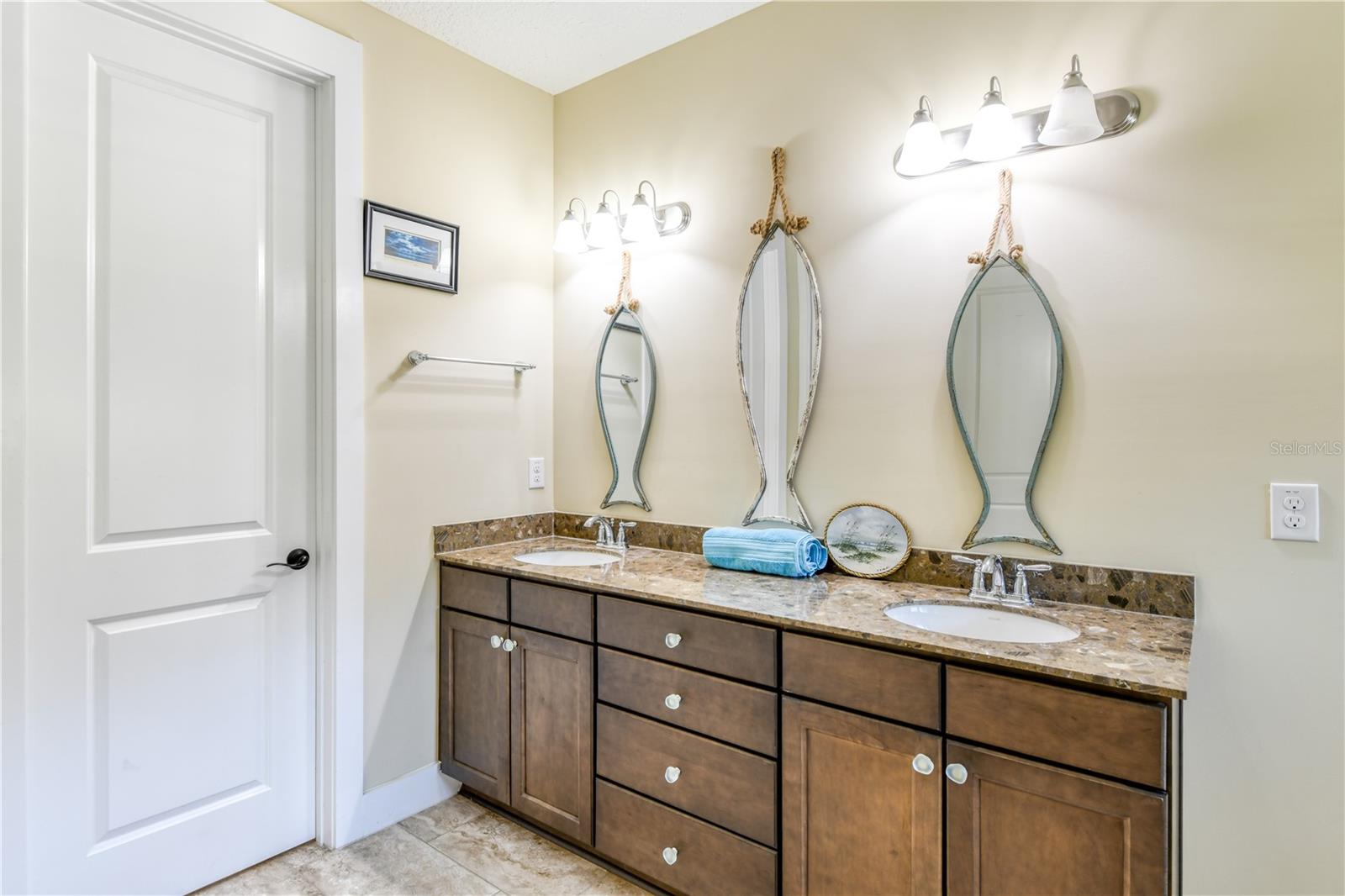 Image 35 of 56 For 47 Hidden Treasure Drive