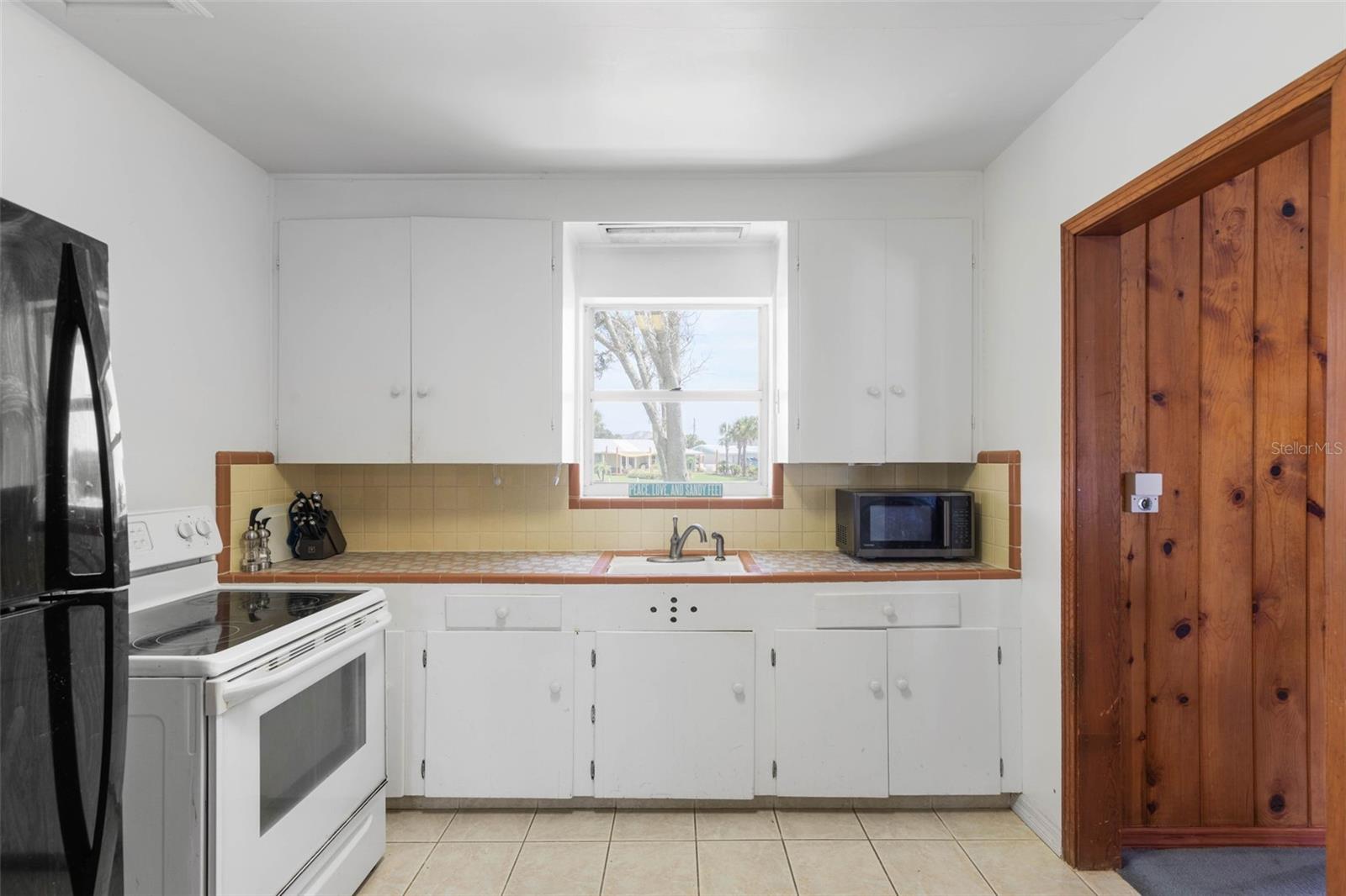 Image 11 of 53 For 168 Palmetto Avenue