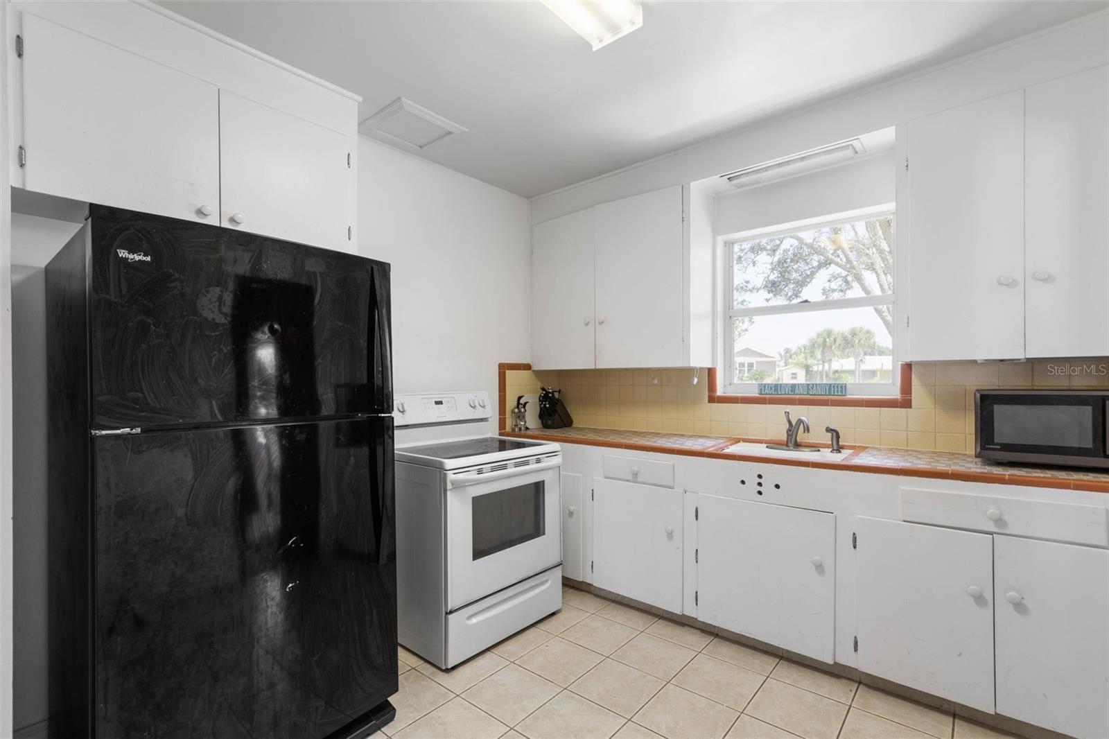Image 13 of 53 For 168 Palmetto Avenue
