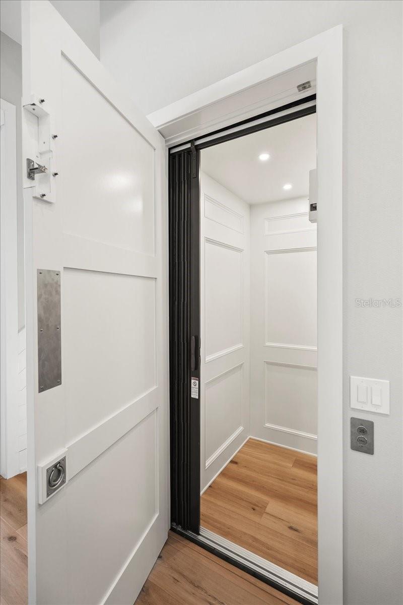 Image 10 of 91 For 34 Ocean Ridge Boulevard S