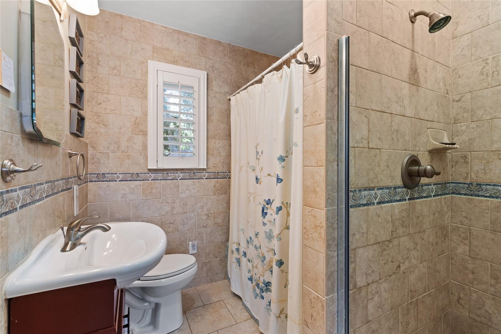 Image 29 of 46 For 449 Montgomery Drive