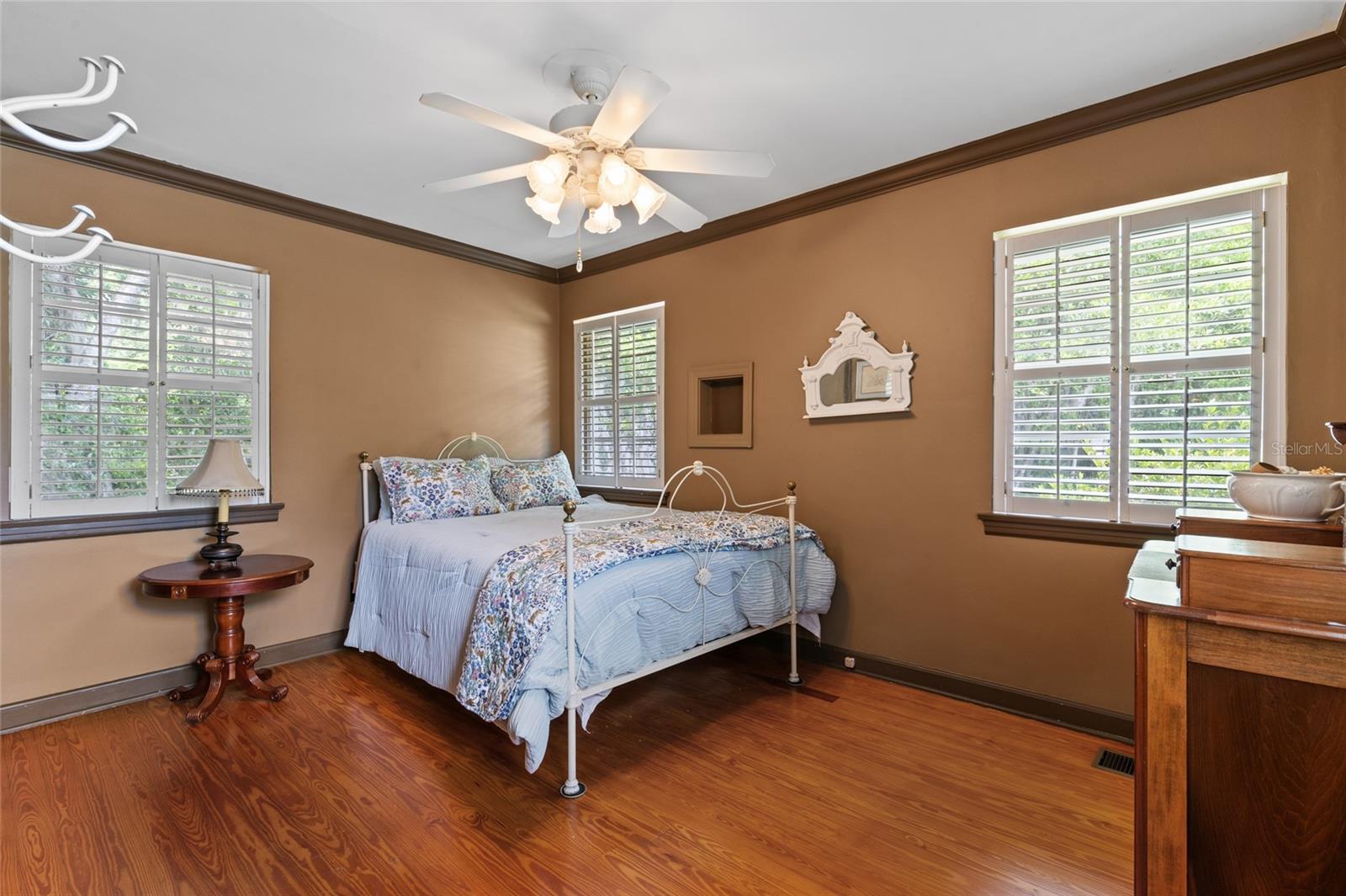 Image 30 of 46 For 449 Montgomery Drive