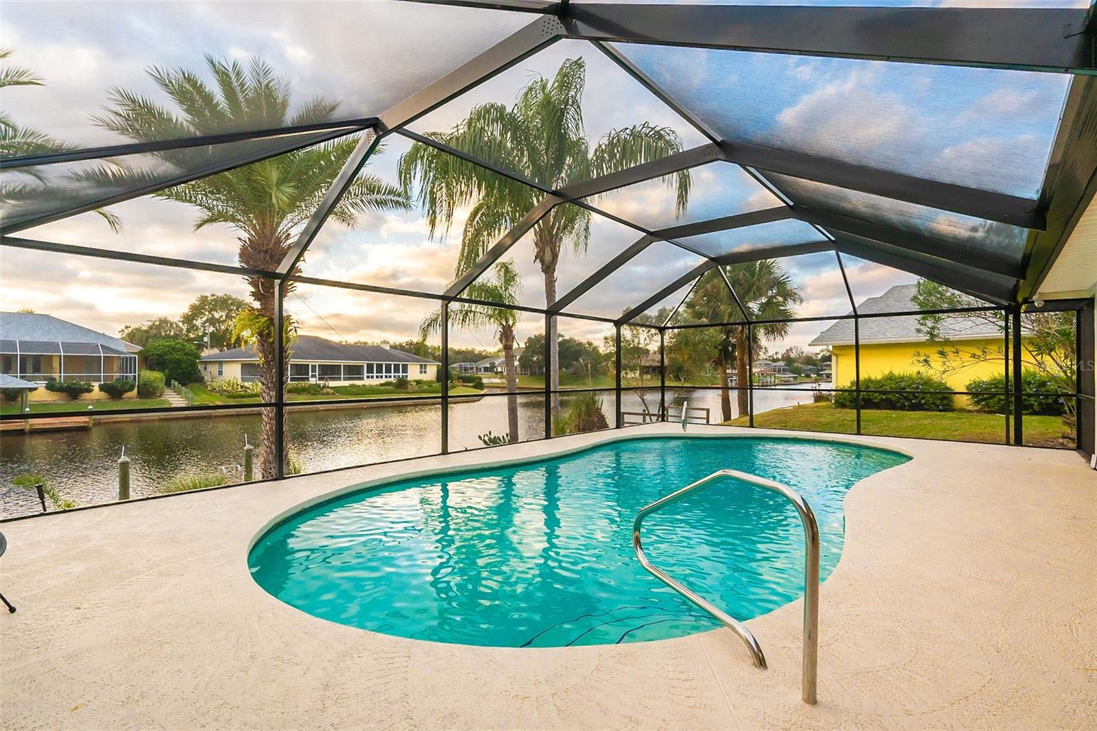 Image 41 of 49 For 29 Cherrytree Court