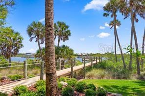 Image 25 of 50 For 28 Riverwalk Drive N