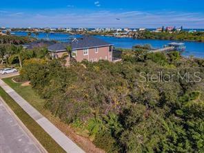 Image 5 of 50 For 28 Riverwalk Drive N