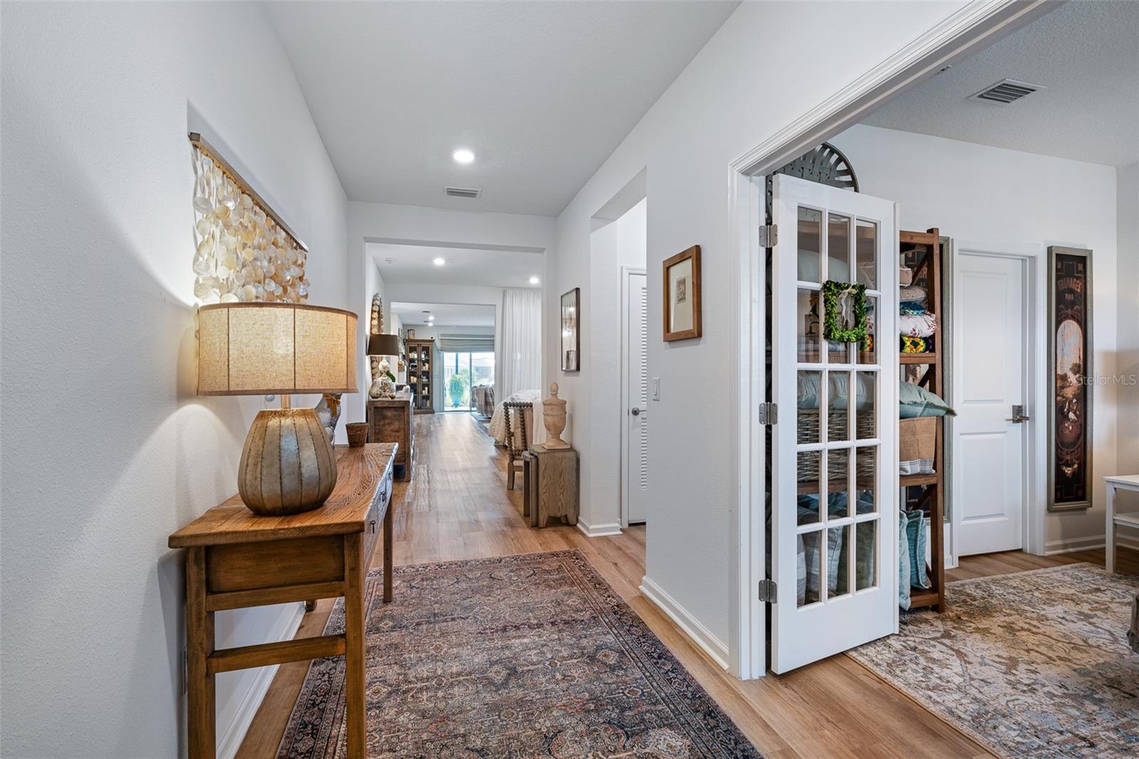 Image 10 of 58 For 100 Las Casitas Boulevard